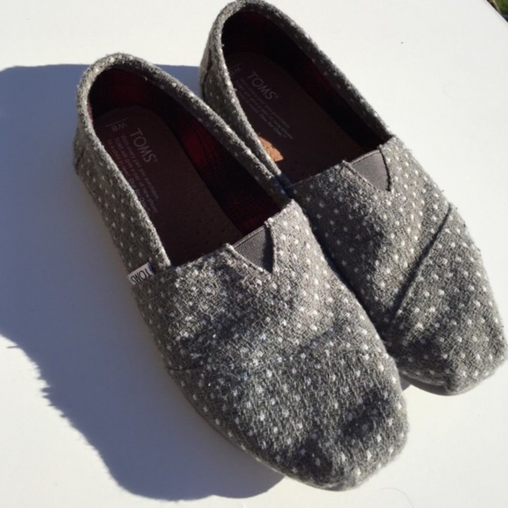 Tom’s Grey Flannel Polka Dot Shoes Size 7
